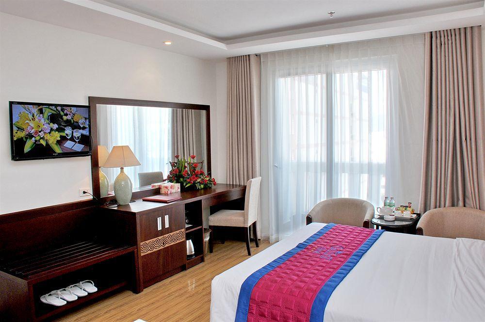Galliot Hotel Nha Trang Exterior photo